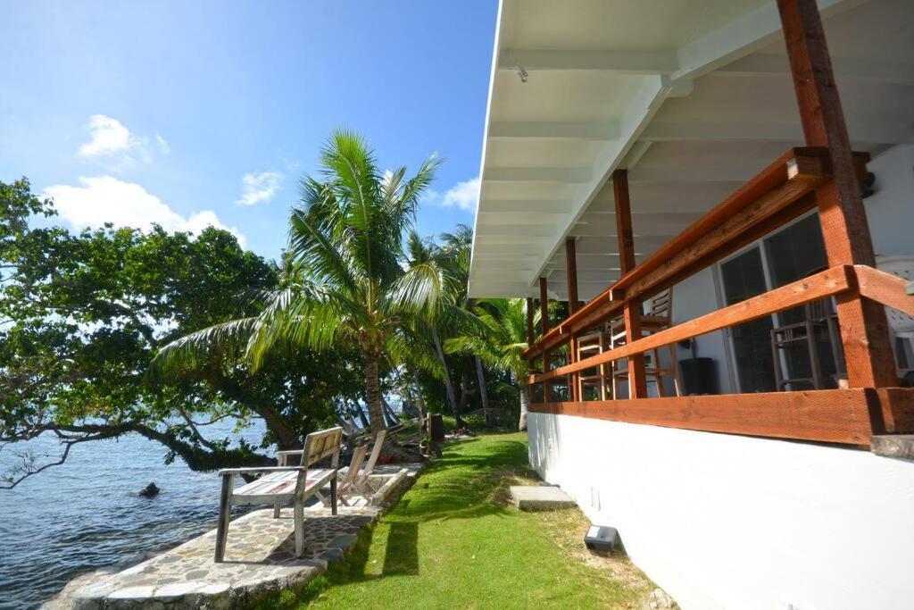 Queen Malesso Houseboat Villa Merizo Exterior photo